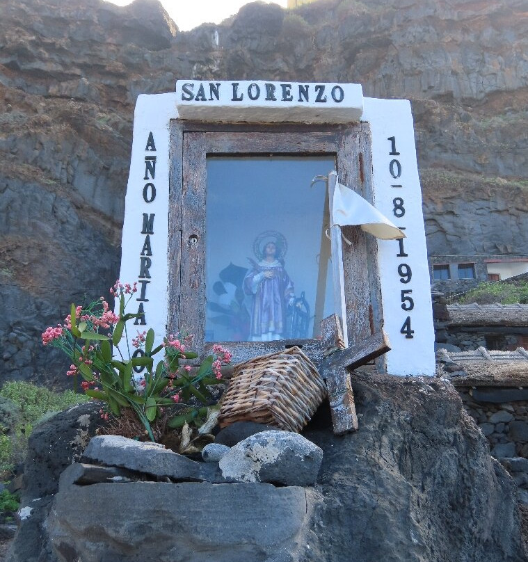 Pozo de las Calcosas-Valverde必去景点