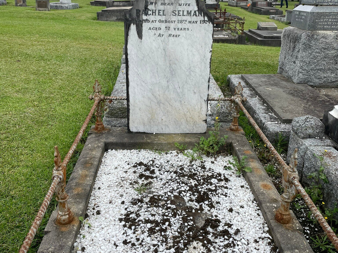 Orbost Cemetery-Orbost必去景点