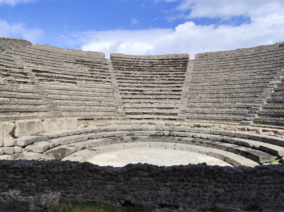 Mariarosaria Tour Guide Allaroundnaples-庞贝必去景点