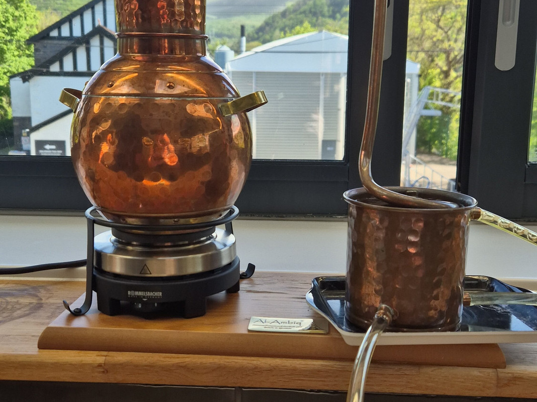 Aber Falls Whisky Distillery景点图片