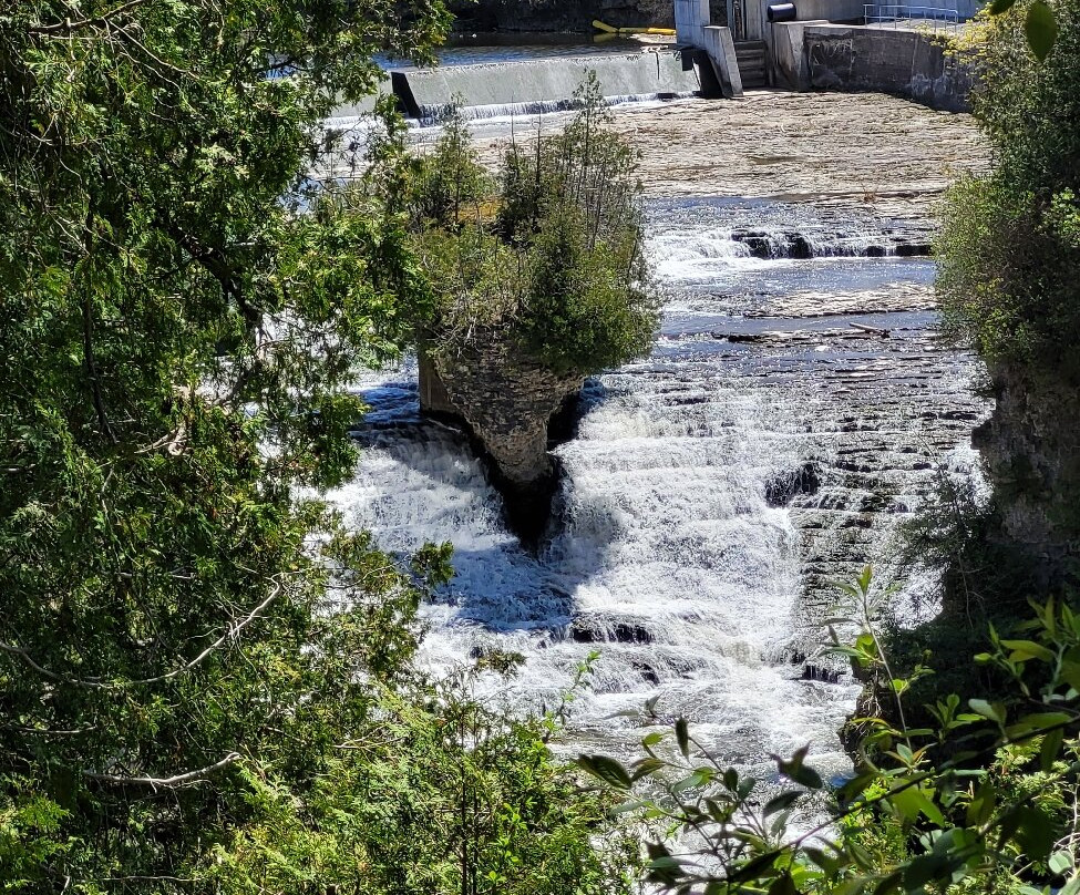 Elora Gorge Falls-伊劳拉必去景点