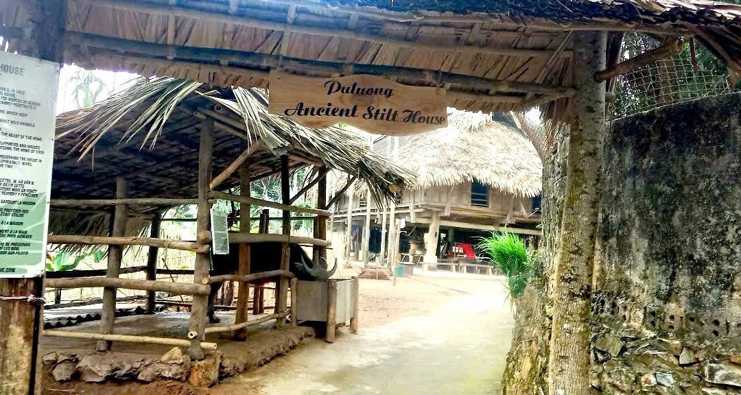 Pu Luong Ancient Stilt House景点图片