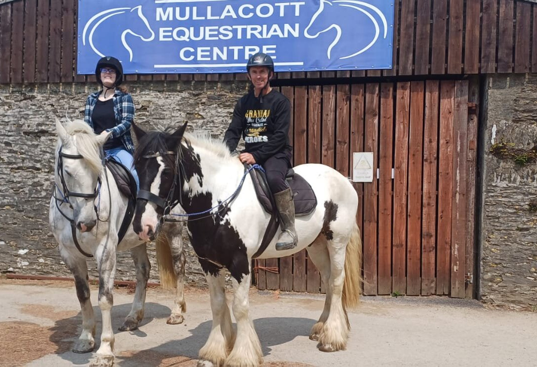 Mullacott Equestrian Centre-伊尔弗勒科姆必去景点