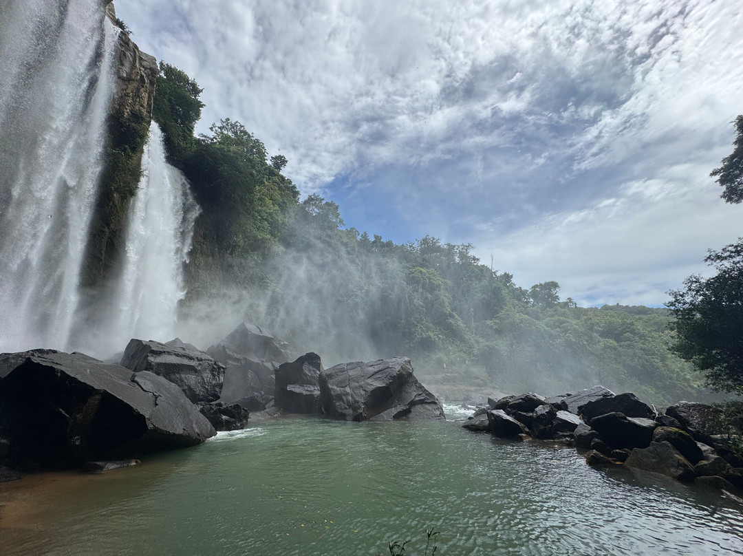 Nauyaca Waterfall Nature Park景点图片