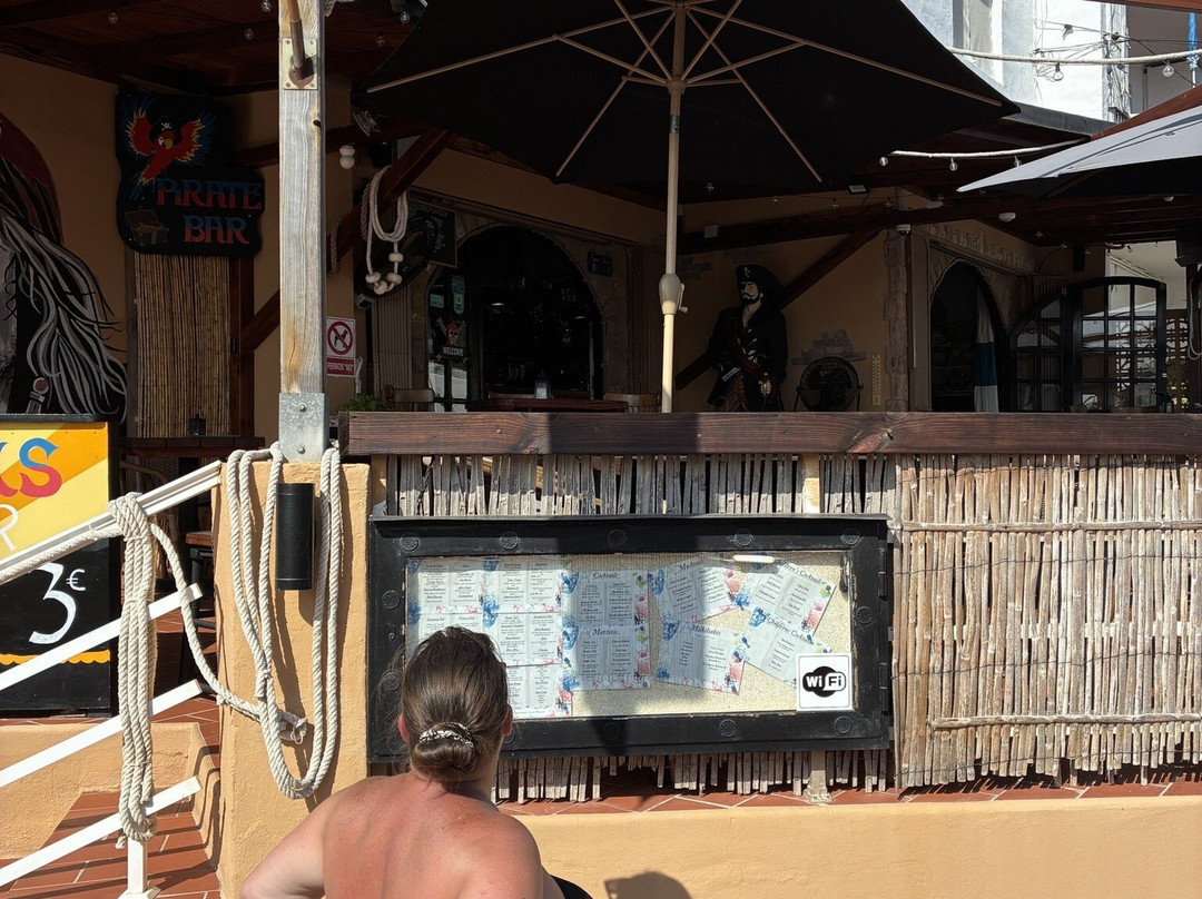 The Pirate Bar-Cala Llonga必去景点