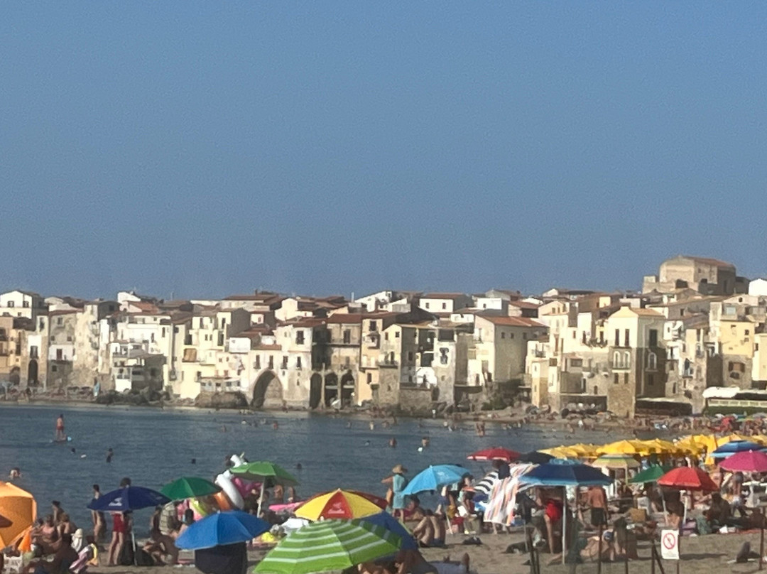 Cefalù Beach景点图片