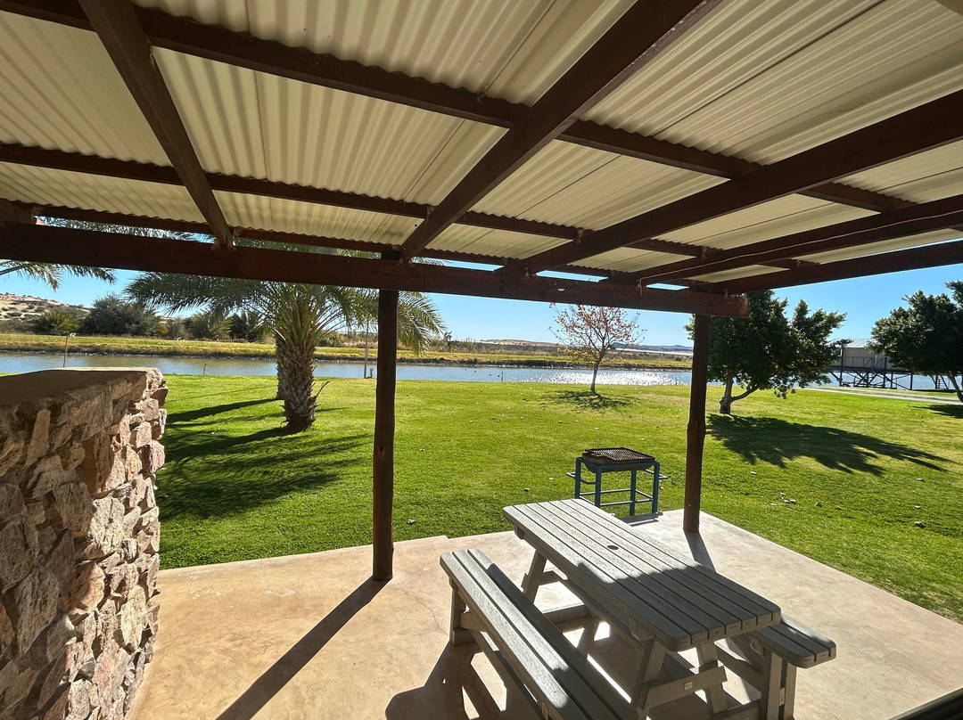 Aughrabies酒店住宿-Lake Grappa Guestfarm