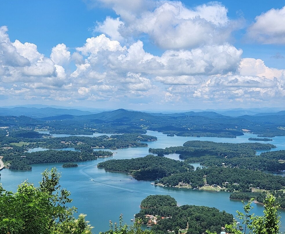 High Shoals Falls Trail-Hiawassee必去景点