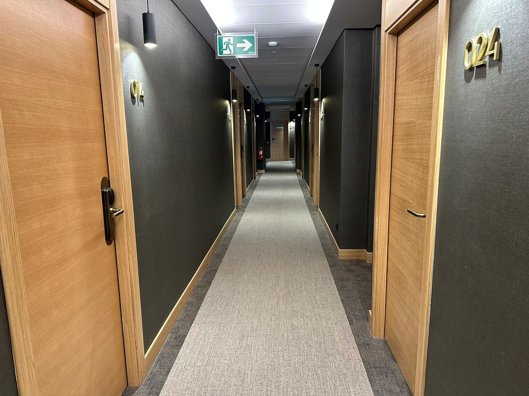 蒙德拉贡酒店主图