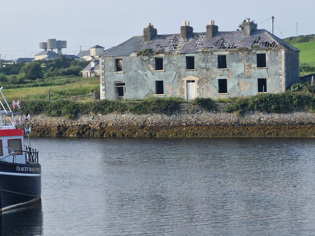 塔尔波特酒店主图