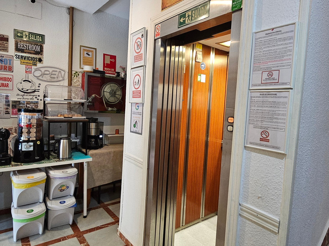 Quesada酒店住宿-Hotel Al-ándalus Peal