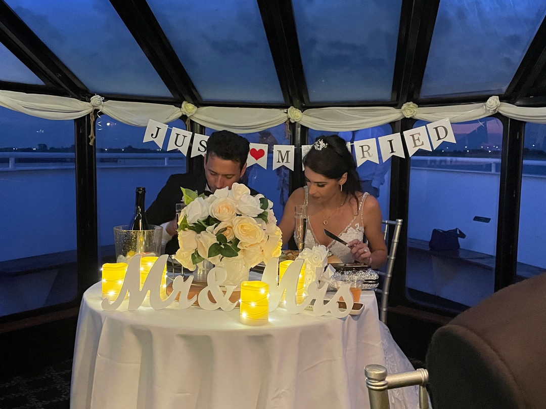 Sapphire Yacht Charters-自由港必去景点