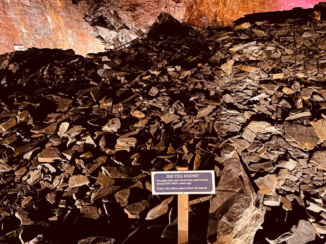 Carnglaze Caverns-利斯卡德必去景点