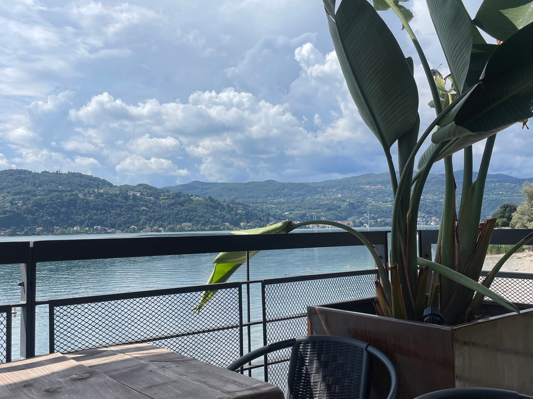 Lounge Bar La Noce-Angera必去景点