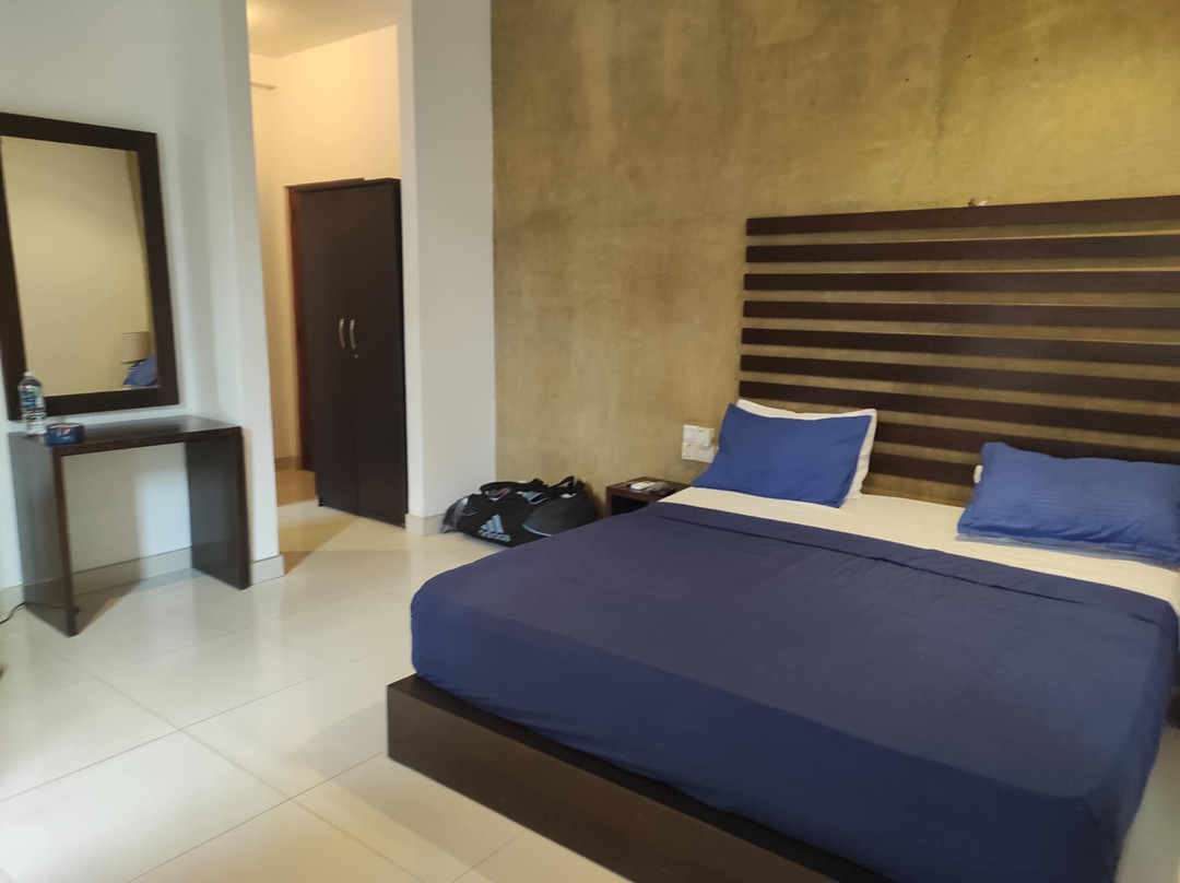 夏季侧住宅酒店主图