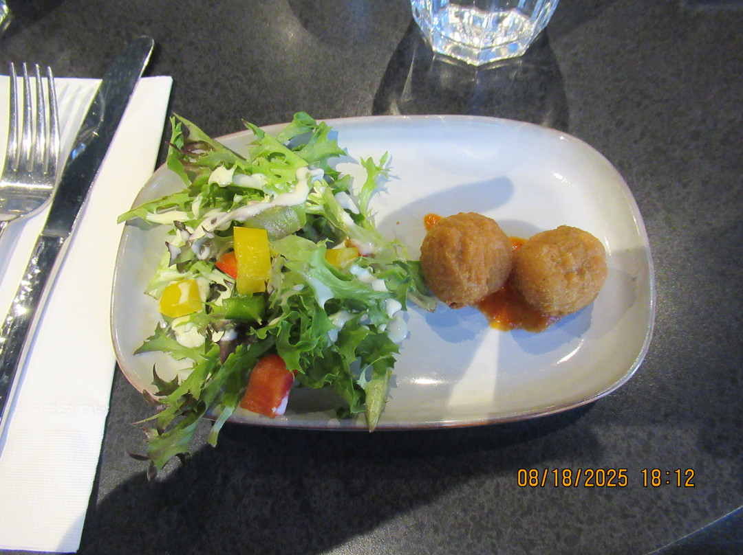 Maple Leaf Tours-金斯顿必去景点