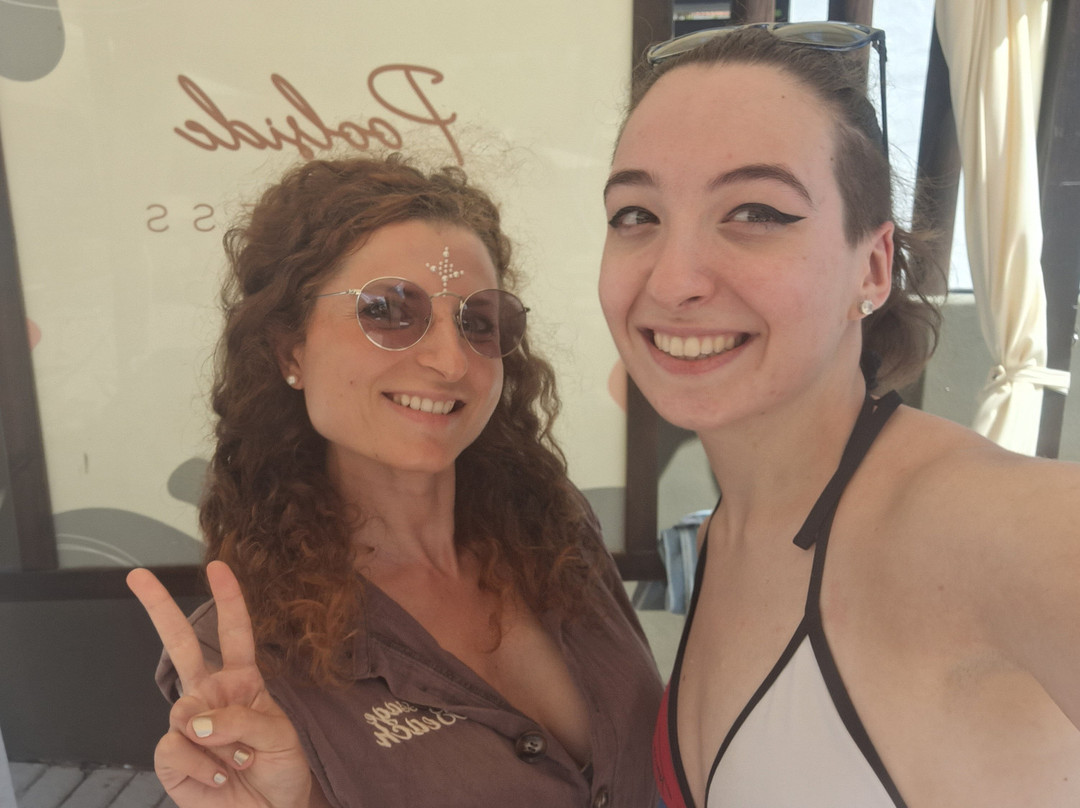 Massage Beach Ibiza-博萨海滩必去景点