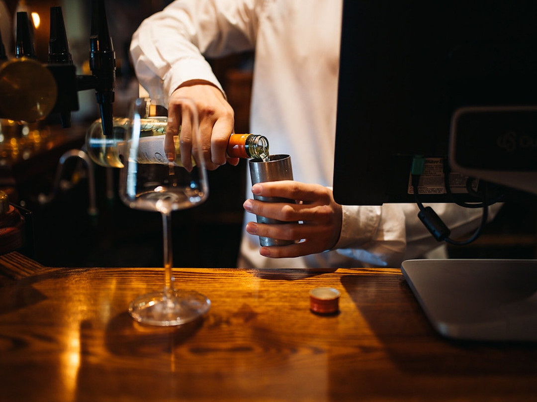 The Eliot Arms Hotel主图