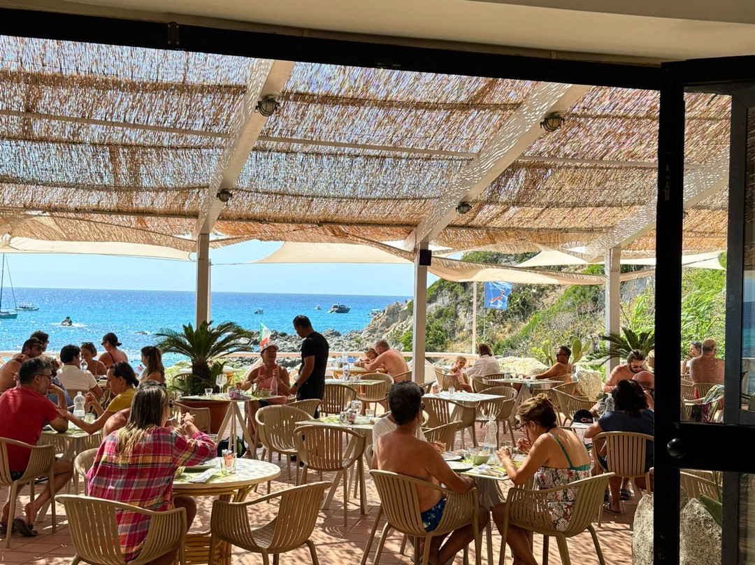 Grotticelle Beach-Capo Vaticano必去景点