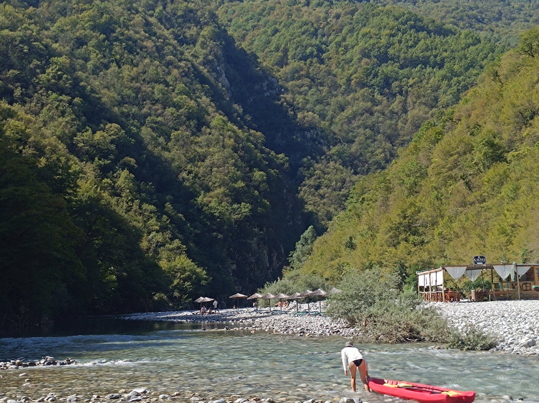 Komani Lake Boat Tours-Koman必去景点