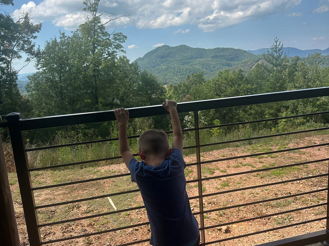 Harper Bros. Mountain-塞维尔维尔必去景点