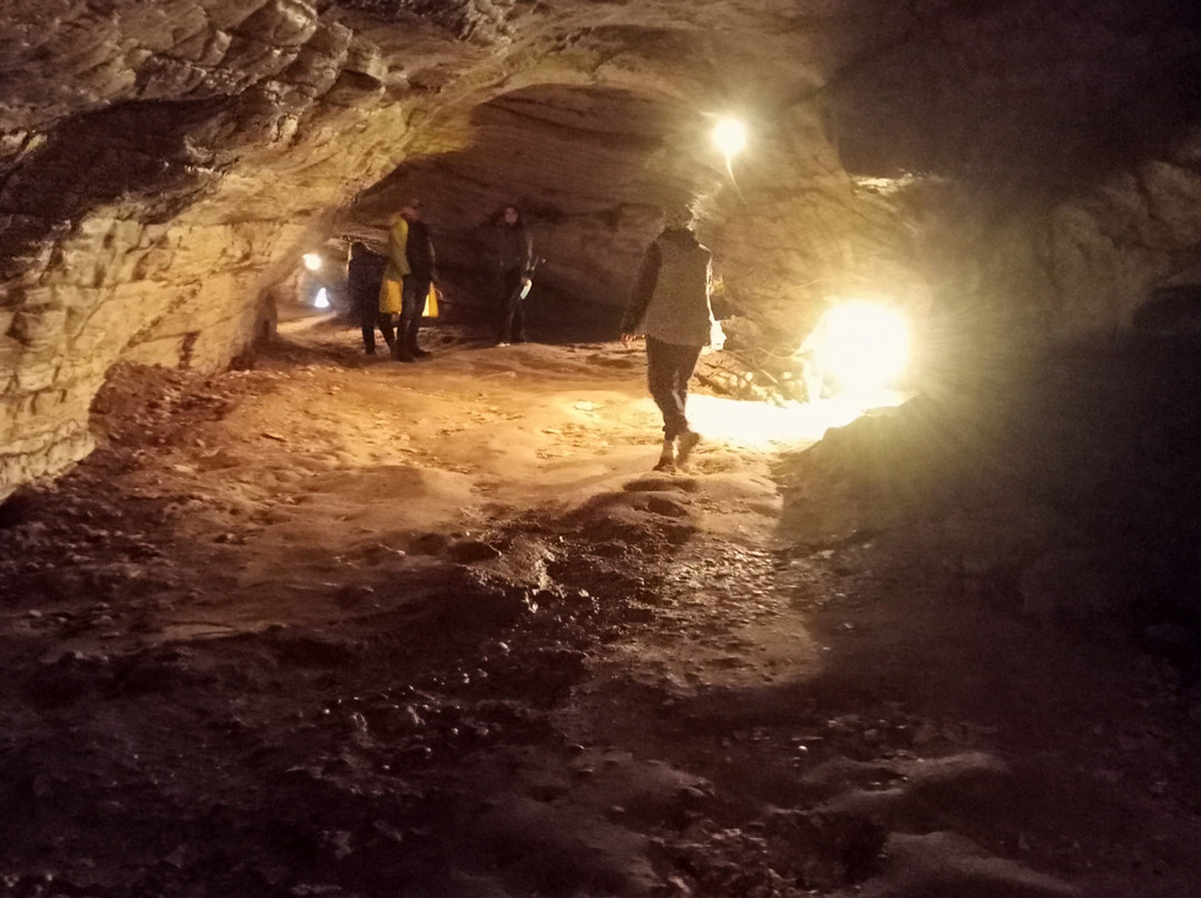 Akhshtyrskaya Cave-Kazachiy Brod必去景点