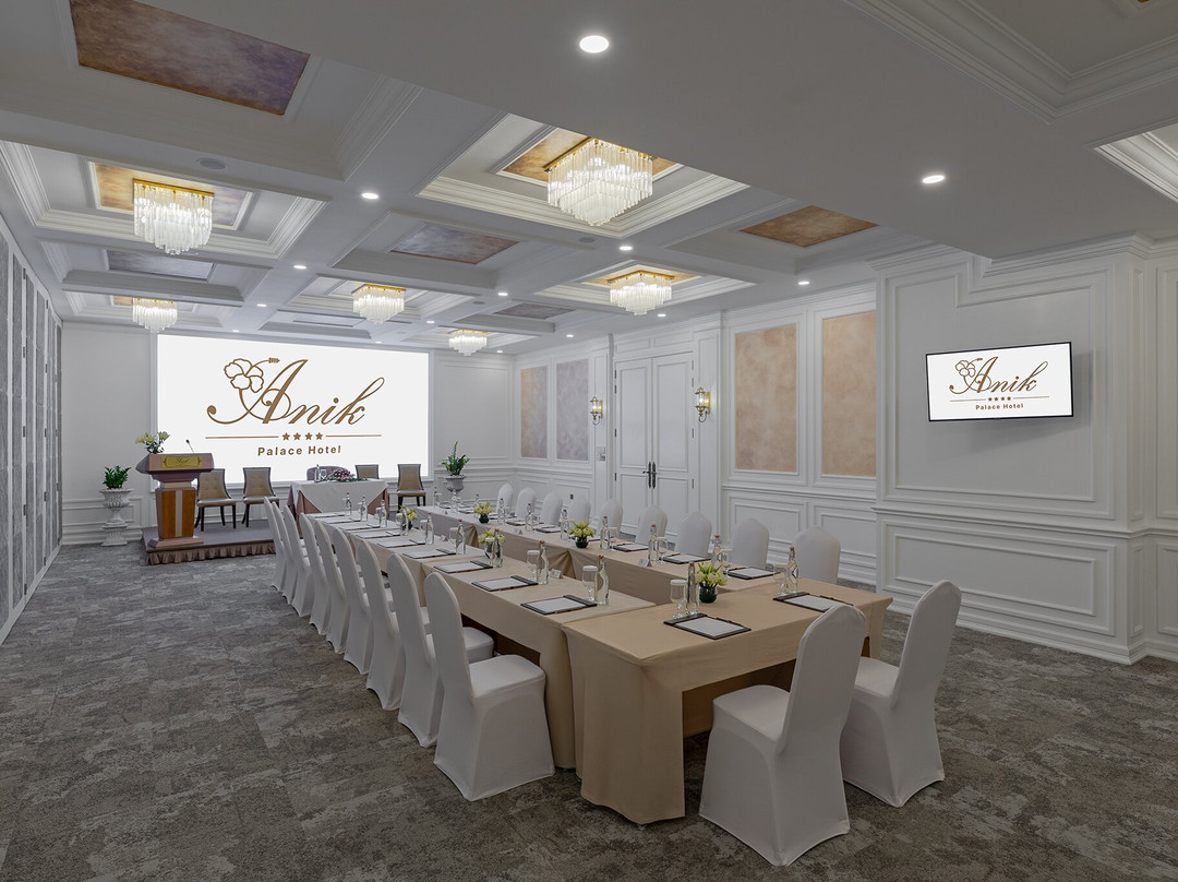Anik Palace Hotel主图