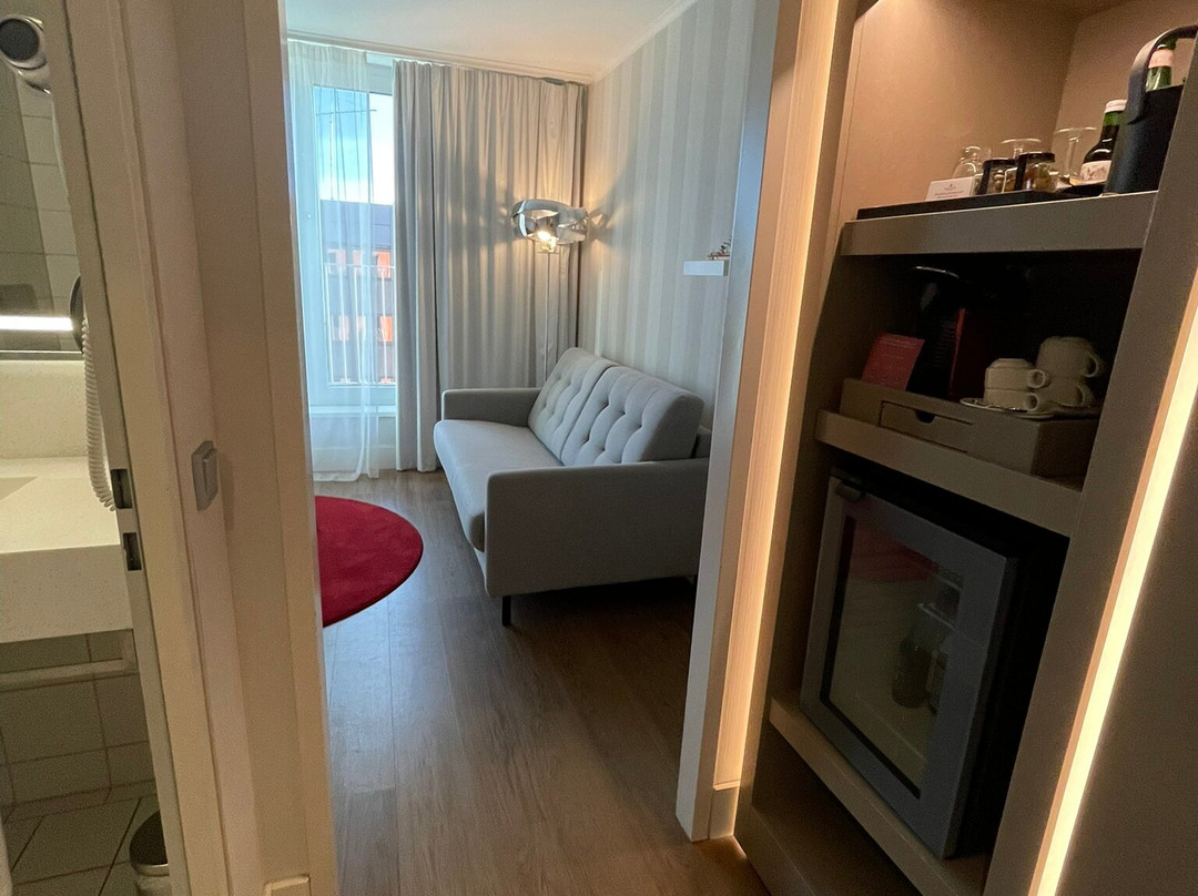 NH柏林米特酒店主图