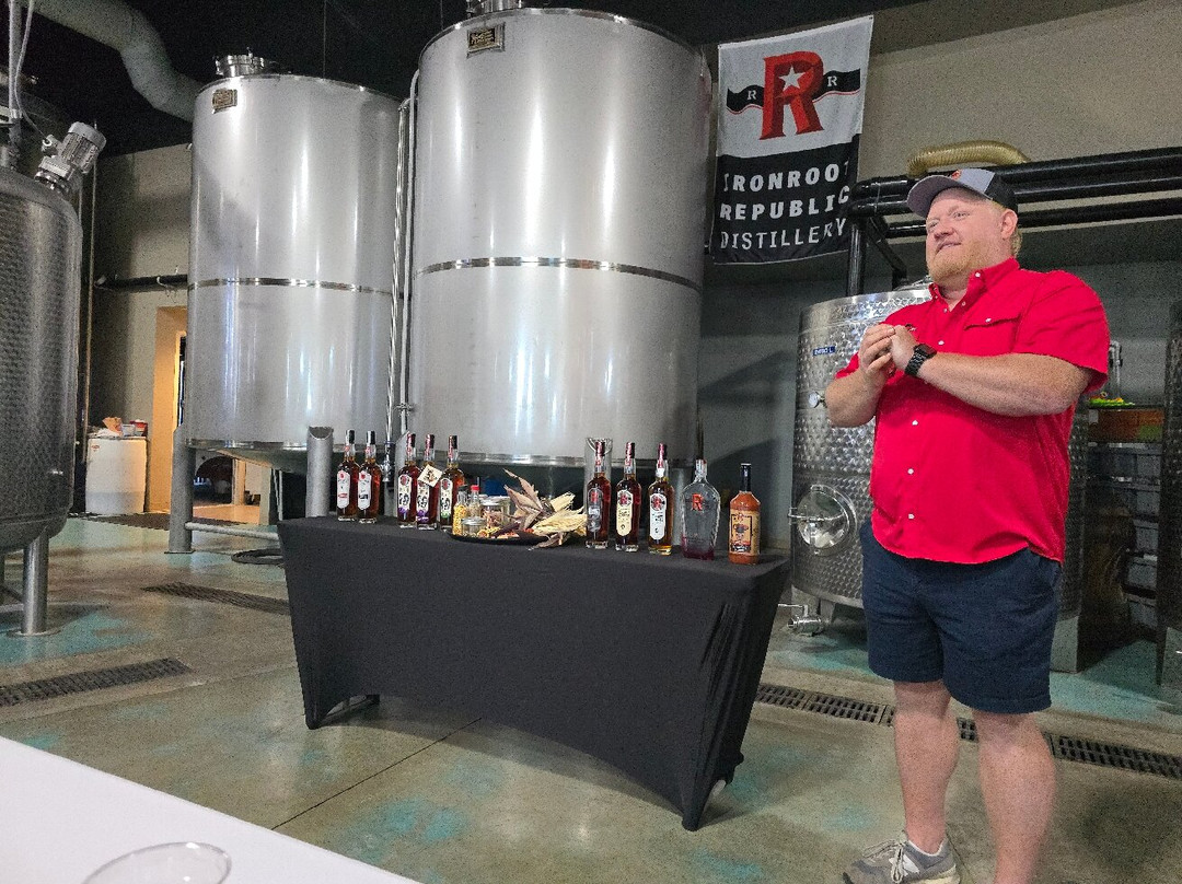 Ironroot Republic-丹尼森必去景点