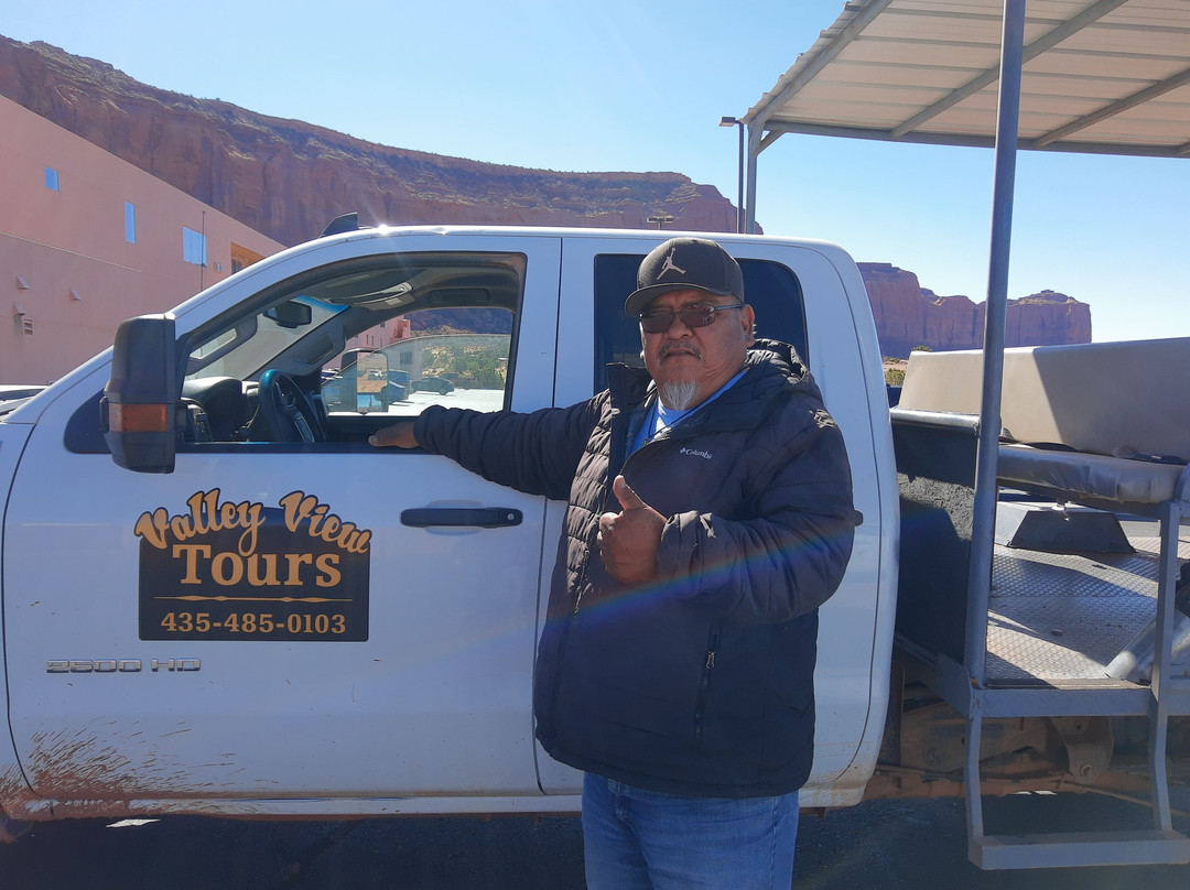 Valley View Tours-纪念碑公园必去景点