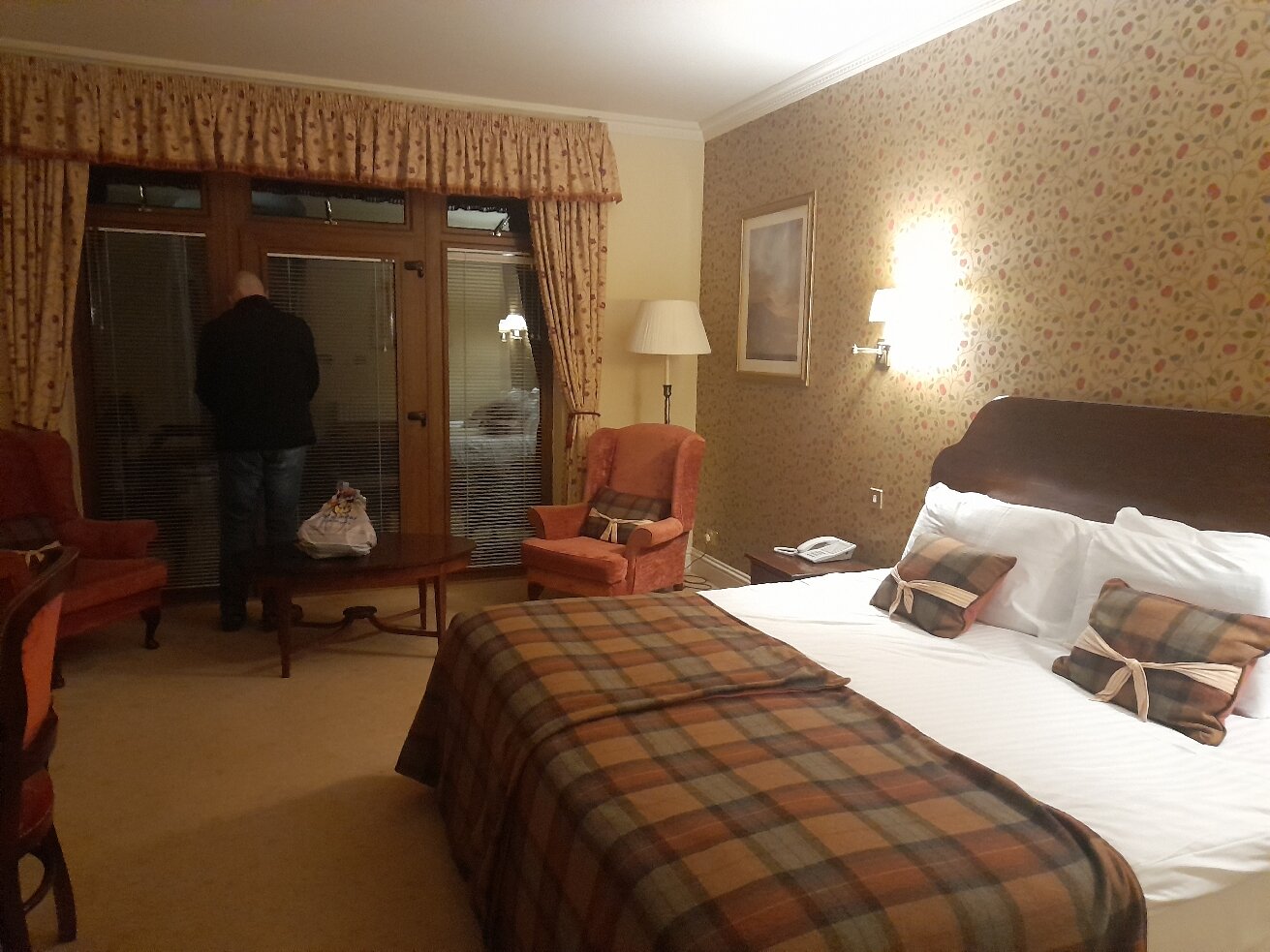 Open Arms Hotel-官方