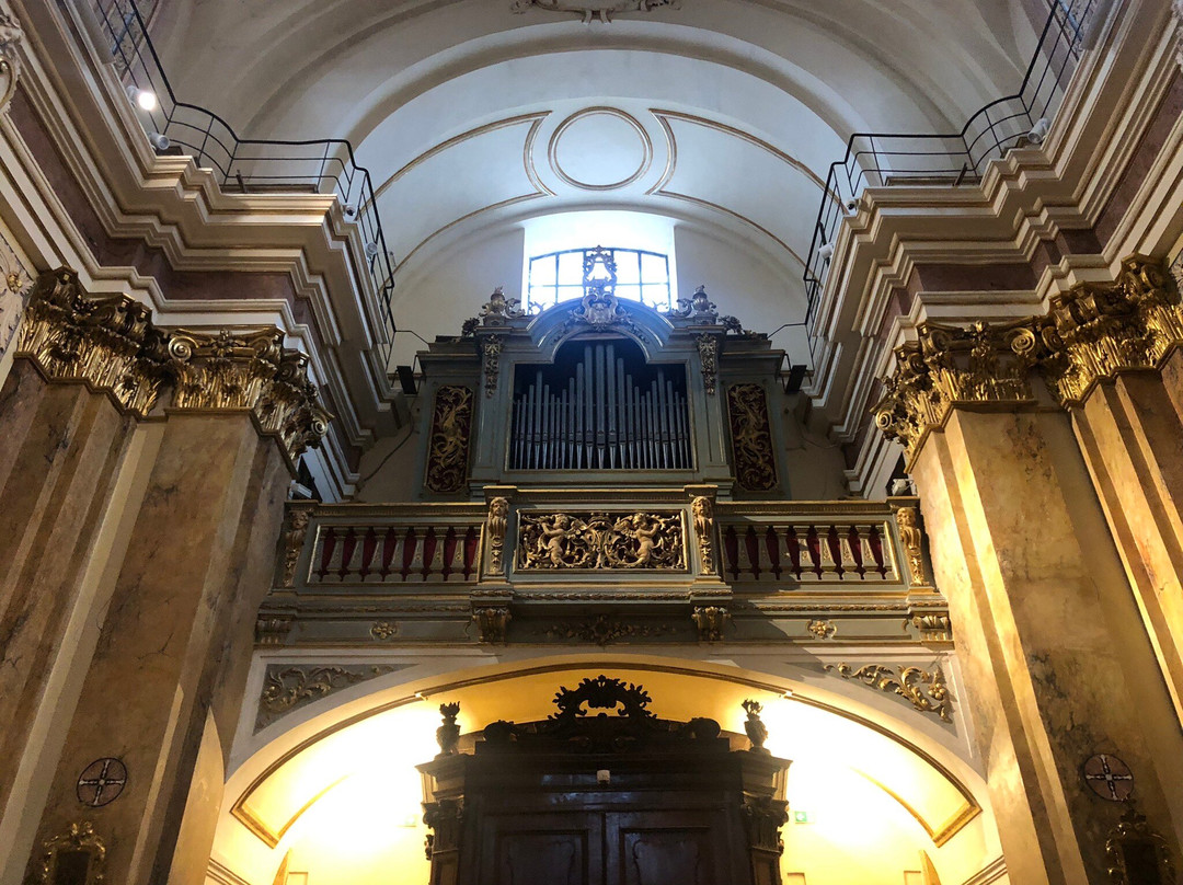 Chiesa di Santa Maria del Suffragio-拉奎拉必去景点