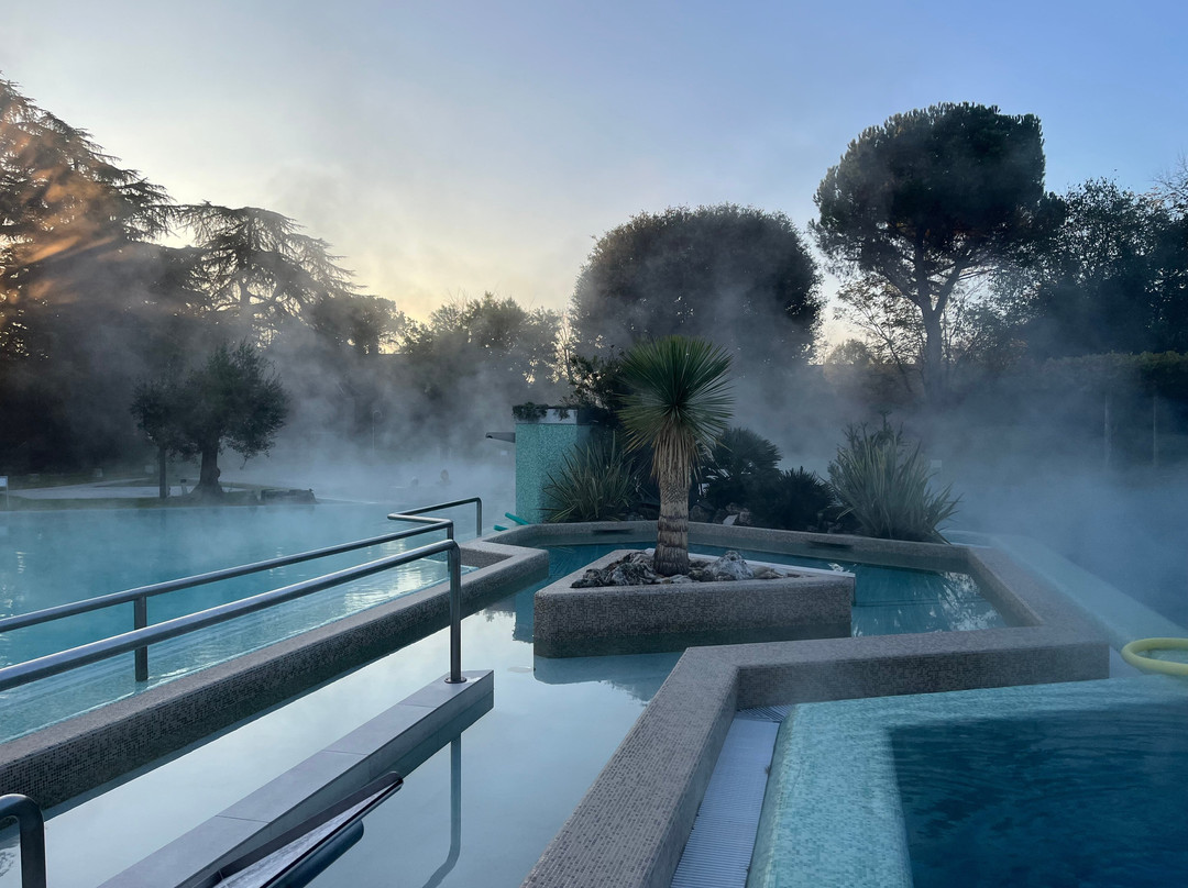 泰尔梅花园酒店主图