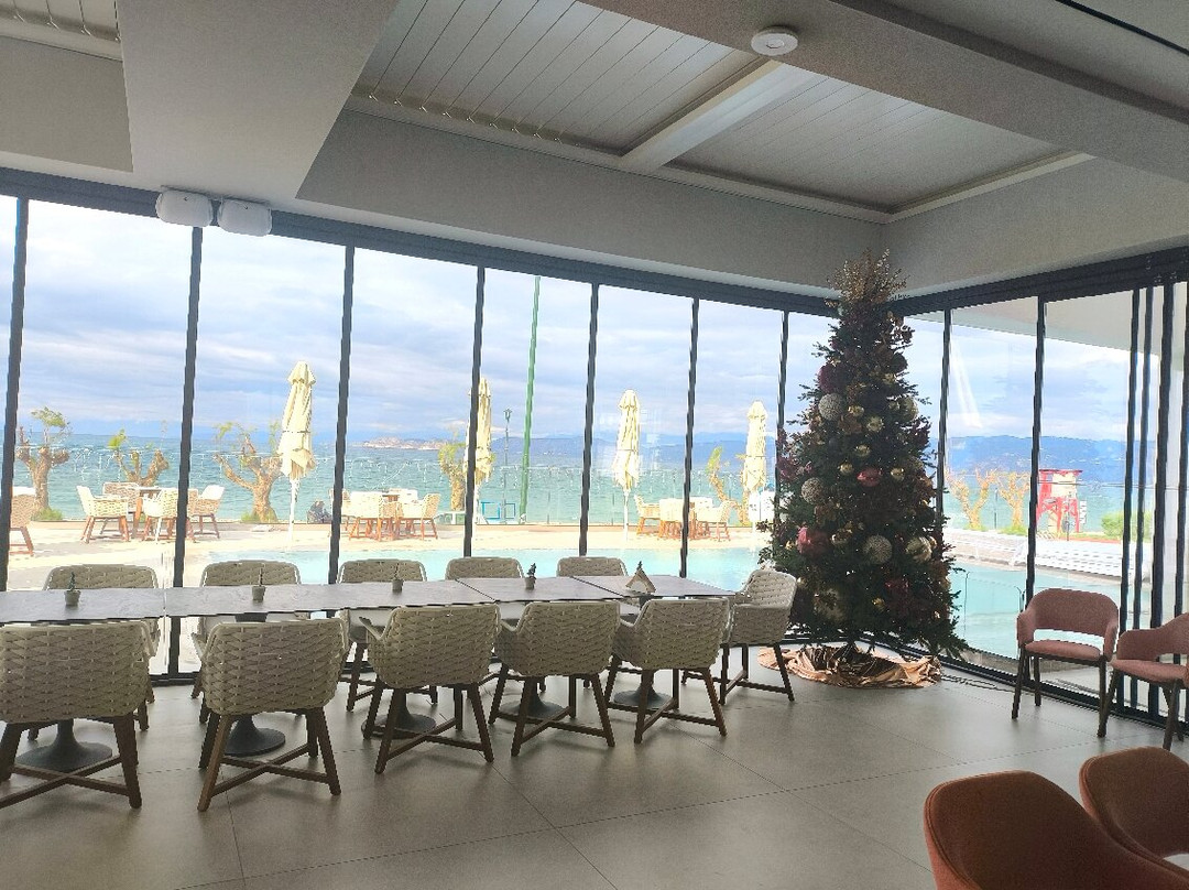 Avant Blue Boutique Hotel