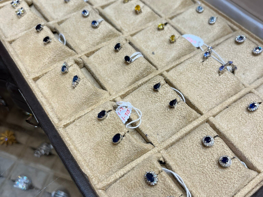 Gems Paradise-斋蒲尔必去景点