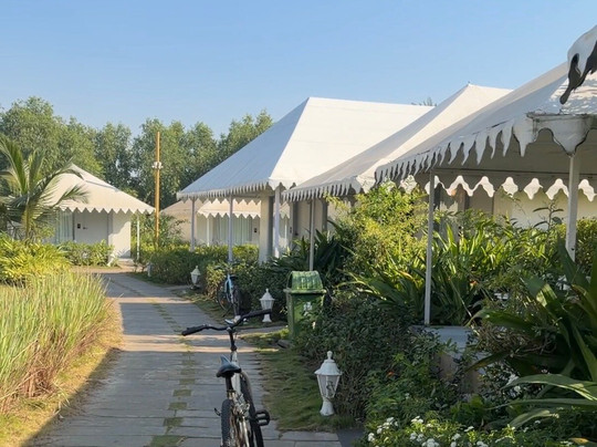 The Fern Seaside Luxurious Tent Resort Daman主图