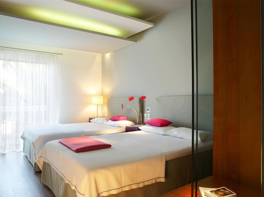 Kamari Beach Hotel主图