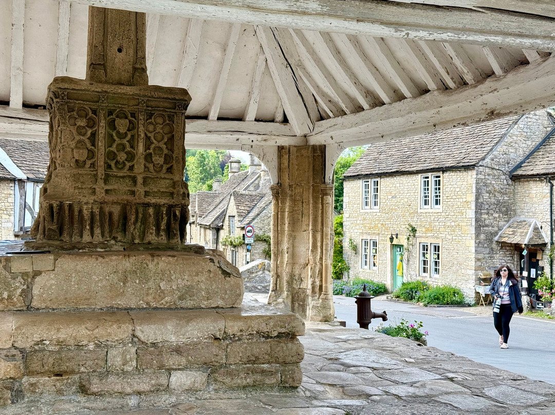 The Market Cross-库姆堡必去景点