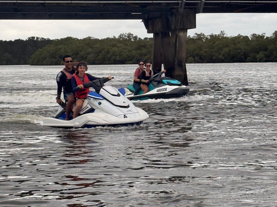 Swan Boat Hire-Maroochydore必去景点