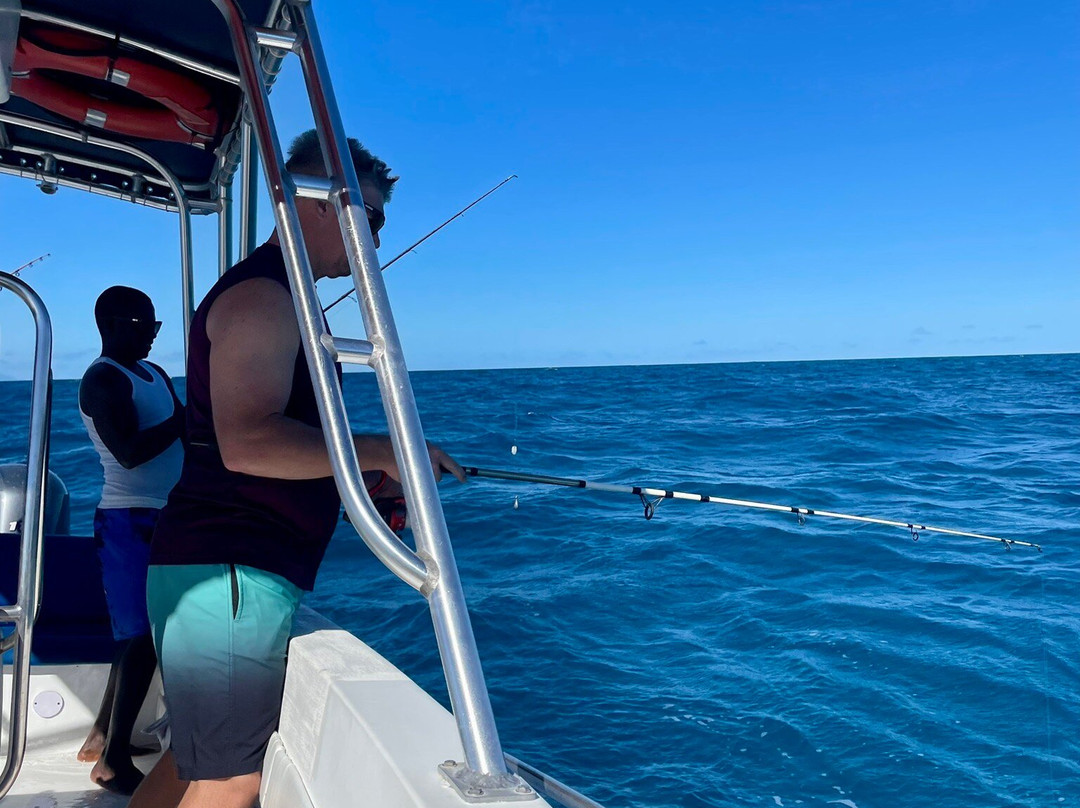 Sugar Island Tours-Jolly Harbour必去景点