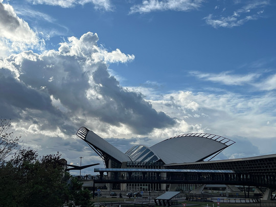 Lyon Saint-Exupery TGV-Colombier-Saugnieu必去景点