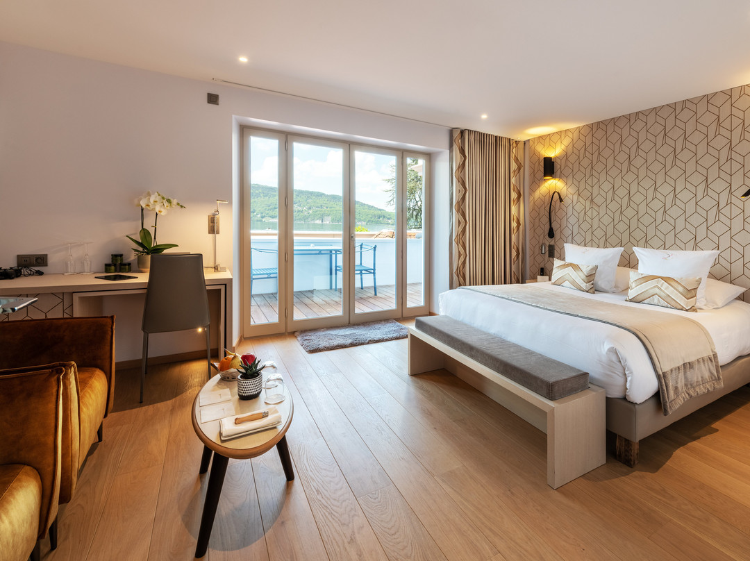 维利耶杜拉克酒店住宿-Hôtel La Maison Bleue