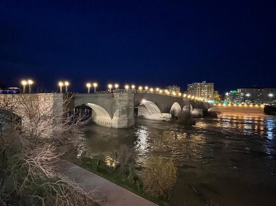 Puente de Piedra-萨拉戈萨省必去景点