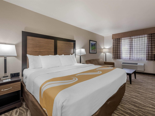 Quality Inn & Suites主图