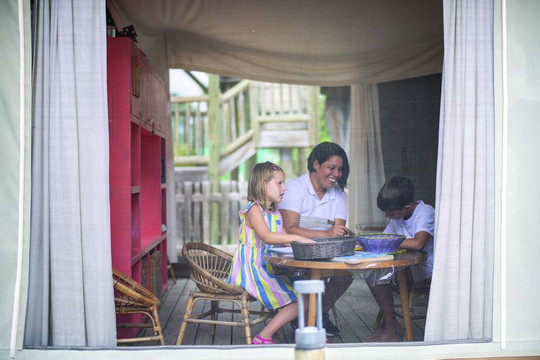 巨浪乐卡诺涅尔酒店主图