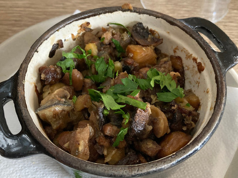 切兹劳蕾特酒店主图