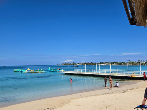 Puerto Seco Beach-发现湾必去景点