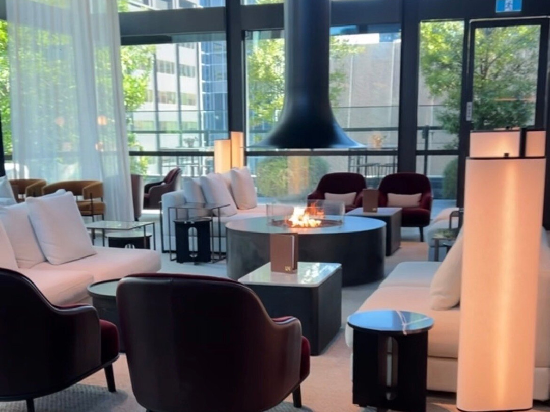 悉尼小国家酒店主图