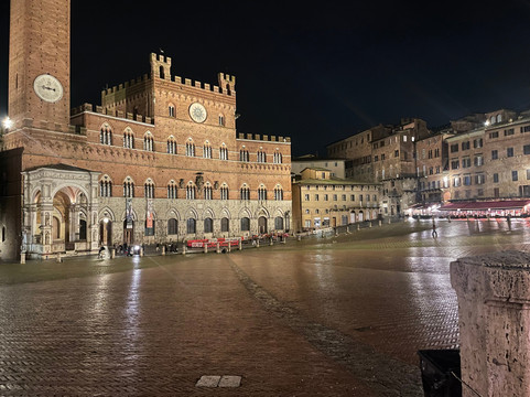 意大利酒店主图