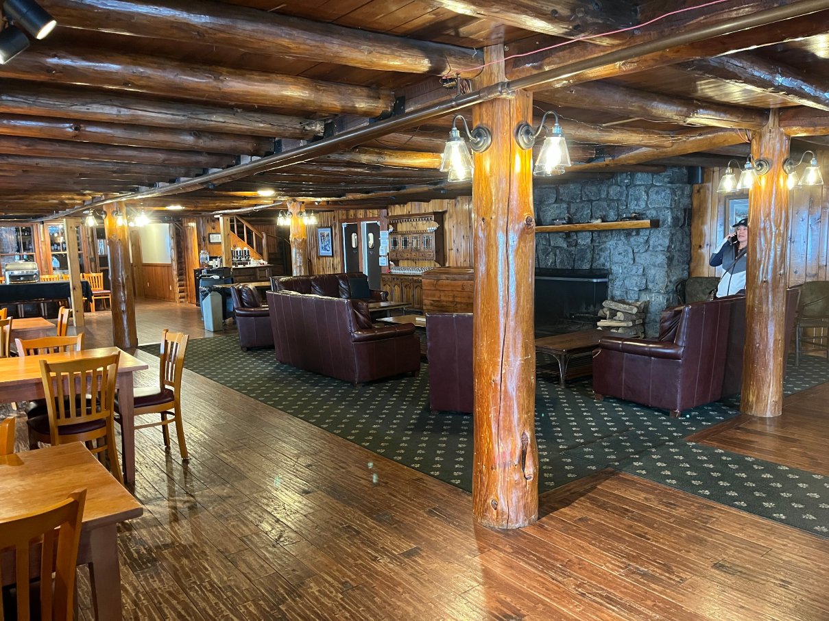 加内特山小屋-官方